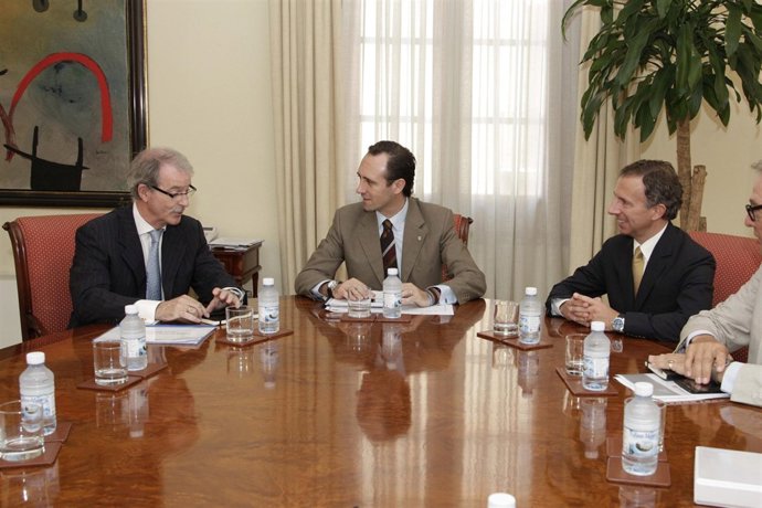 Reunión Bauzá Con Cluster Turístico