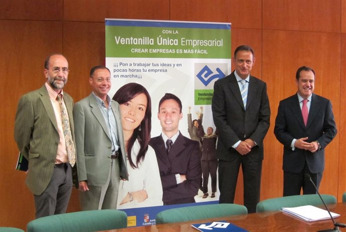 Presentación del informe de la VUE en el primer semestre de 2011