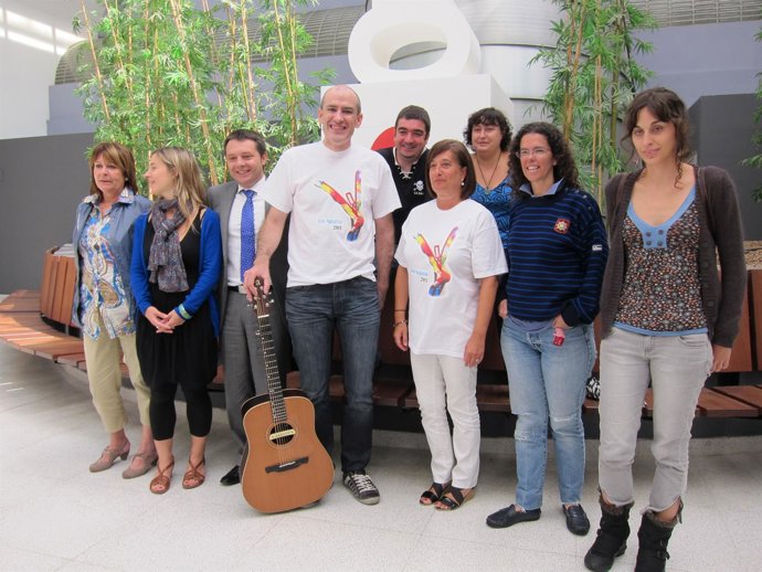 Representantes De La Comisión De Fiestas De Bilbao