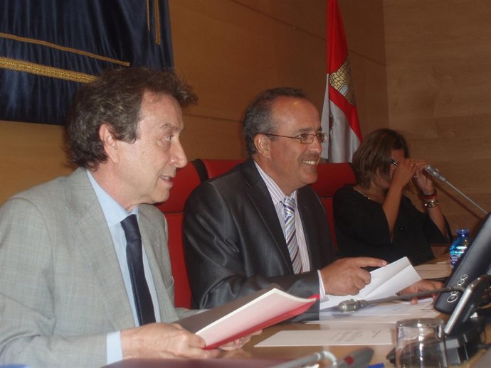 El Consejero De La Presidencia Durante Su Comparecencia En Las Cortes