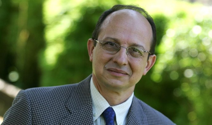 Salvador Carmona, Nuevo Rector De IE University