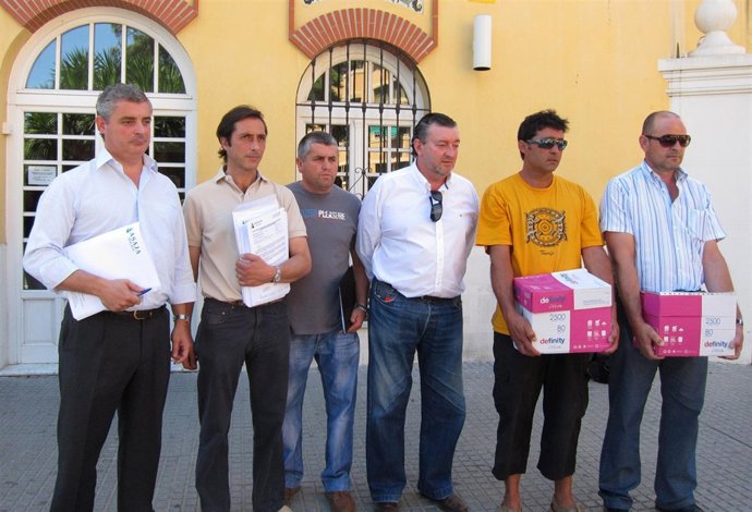 Integrantes De La Plataforma En Contra Del Anillo Ferroviario De Antequera