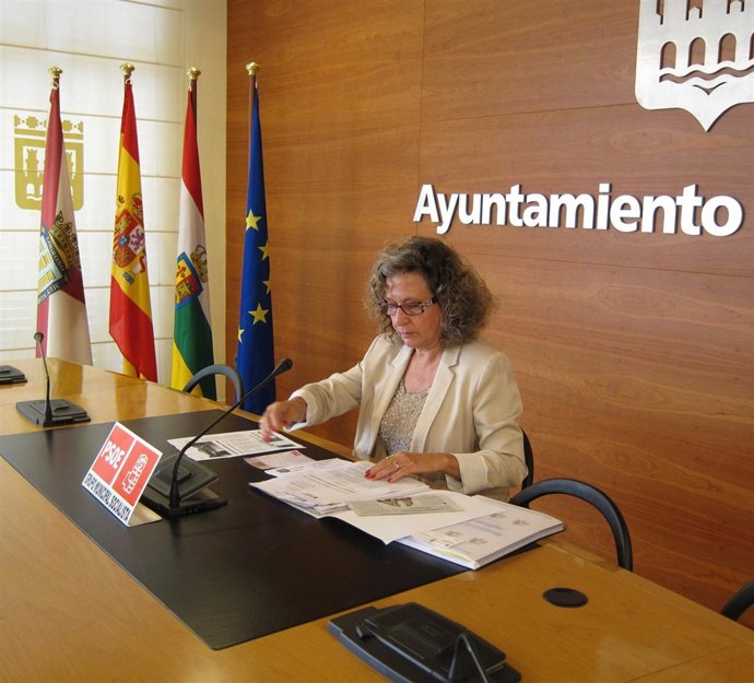 Concha Arribas, Concejala Del PSOE En El Ayuntamiento De Logroño