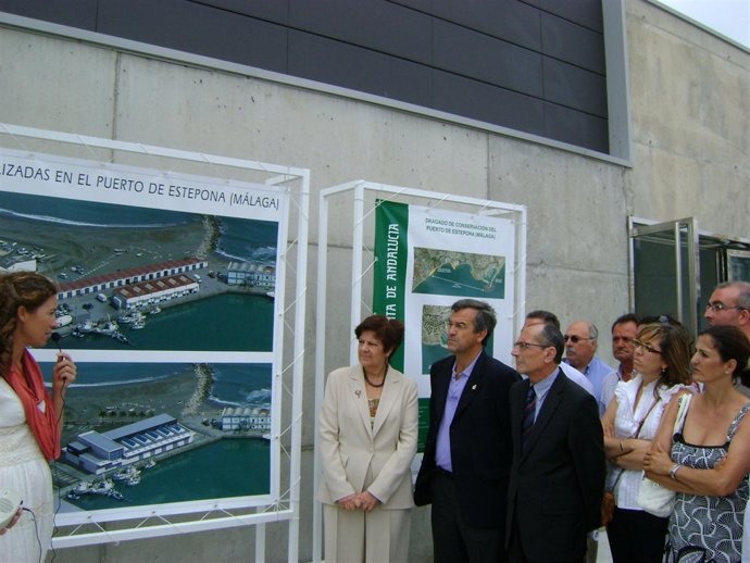 Josefina Cruz Y García Urbano En La Nueva Lonja Pesquera De Estepona