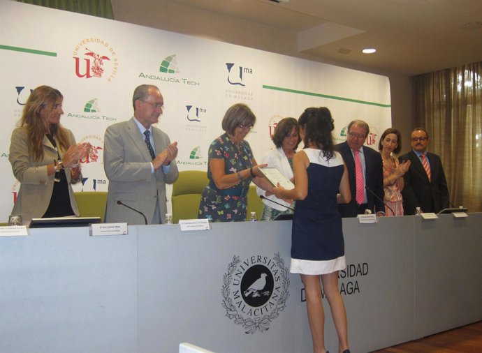 Entrega De Los Premios Spin-Off 2011 En El Rectorado De La Universidad 