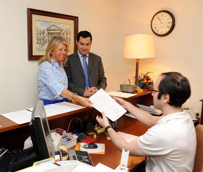 La Alcaldesa De Marbella Y Juan Manuel Moreno Bonilla (PP)