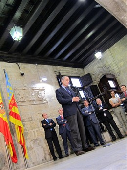 Camps Comparece Para Anunciar Su Dimisión Ante Sus Consellers