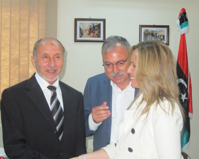 Trinidad Jiménez en su visita a Libia