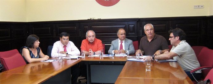 Reunión De Sindicatos Andaluces Y Extremeños Con Refinería Balboa.