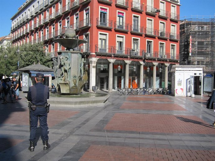 Fuente Dorada Tras El Desalojo