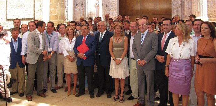 Alcaldes Y Diputados Autonómicos Del PP-A, Este Jueves En El Parlamento