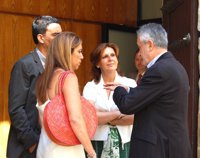 PSOE-A, dispuesto a buscar el "consenso hasta el final" sobre incompatibilidad de cargos, que Arenas "ya defendió"