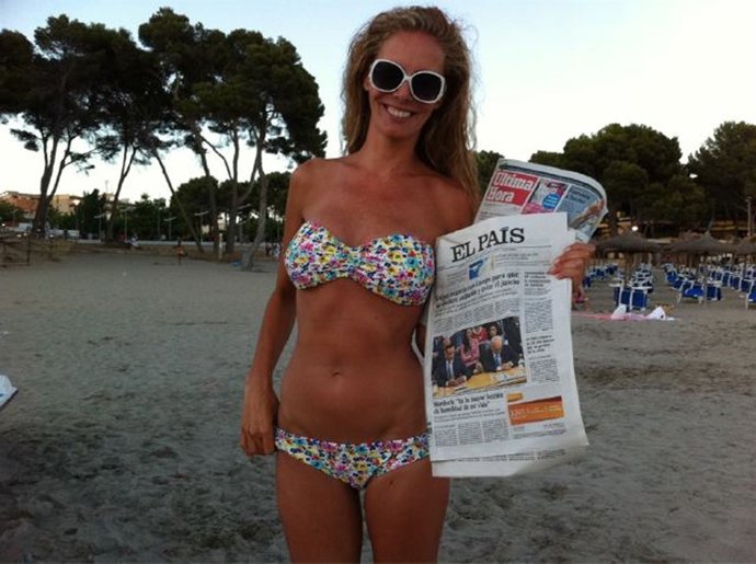 Posado De Paula Vázquez En Bikini 