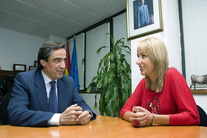 Calderón Y Martínez 