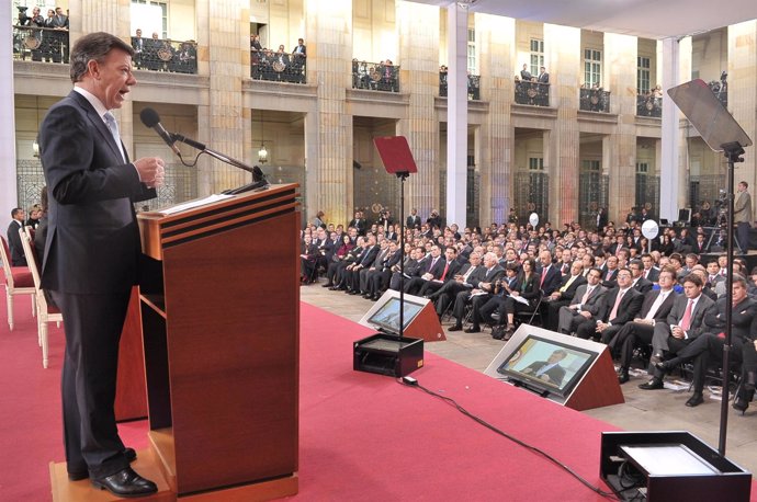 El Presidente De Colombia, Juan Manuel Santos, En El Congreso.