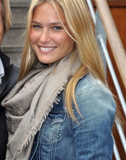 Bar Refaeli En El Rolland Garros