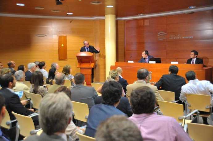 Sesión Preparatoria De La Reunión Del Málaga Valley En Octubre