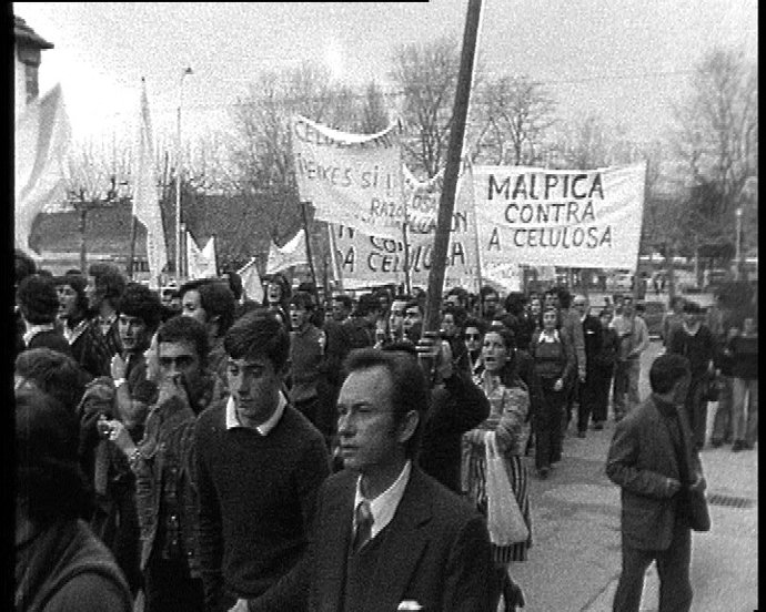 Algunos De Los Fotogramas Que Se Digitalizarán Del Archivo Histórico De TVE En G