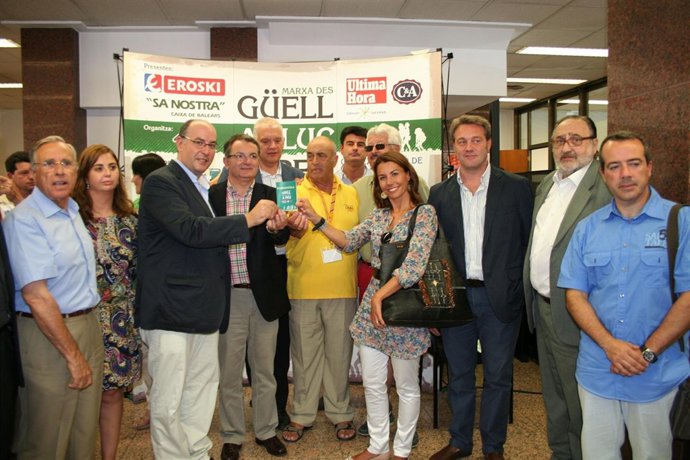 Presentación De La Subida Desde Güell A Lluc A Pie