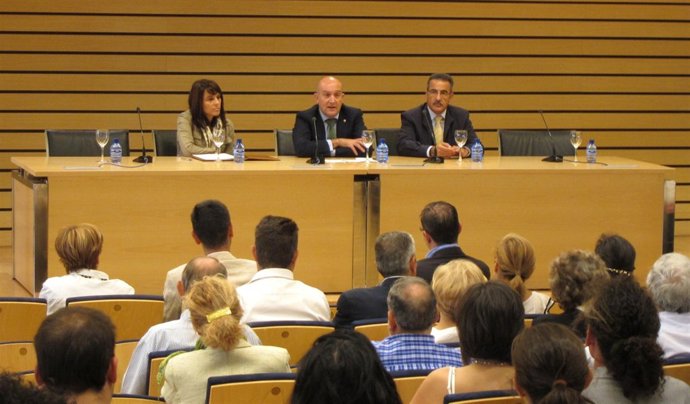 Presentación De La Jornada Informativa A Concejales De La Provincia