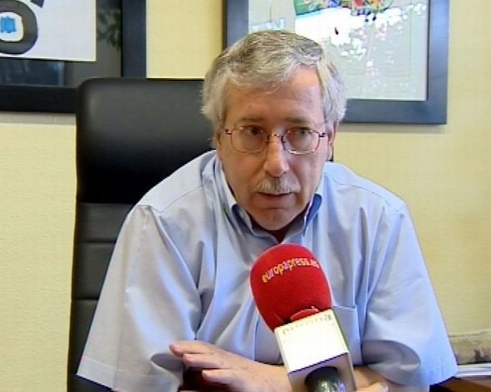 Toxo: "La dimisión de Camps no beneficia al PP"