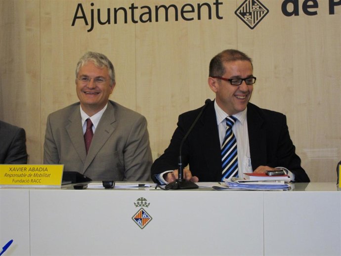 Xavier Abadia, Del RACC, Y El Concejal De Movilidad De Cort, Gabriel Vallejo