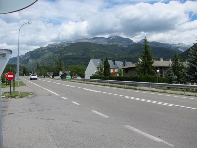 Una De Las Carreteras De La Provincia