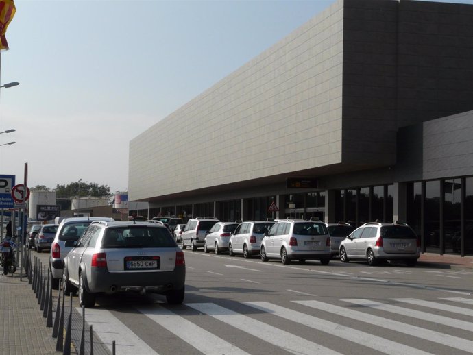 Fachada  Aeropuerto de Girona