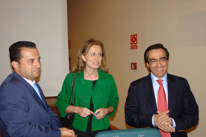 Clausura De Los Cursos De Verano De La UC En Torrelavega