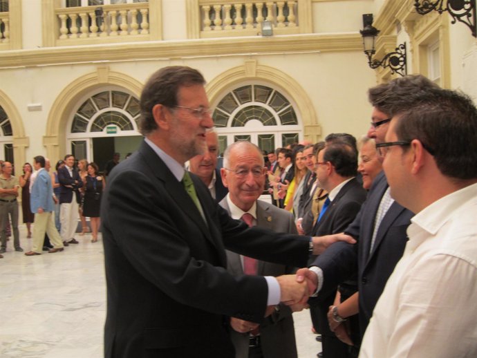 Rajoy Saluda A La Corporación Provincial De Almería Junto A Arenas Y Amat