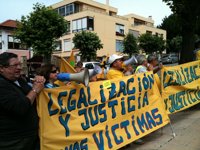 Los afectados por los derribos piden que no se dilaten los procesos y defienden la ley que permite las indemnizaciones