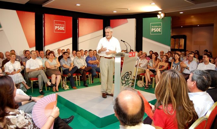 Griñán Durante Su Intervención En Almería