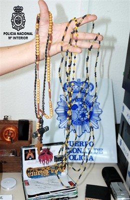 Símbolos Religiosos Intervenidos En Una De Las Operaciones De Latin Kings 