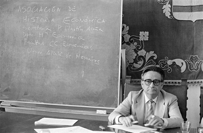 Luis Ángel Rojo, Ex Gobernador Del Banco De España 