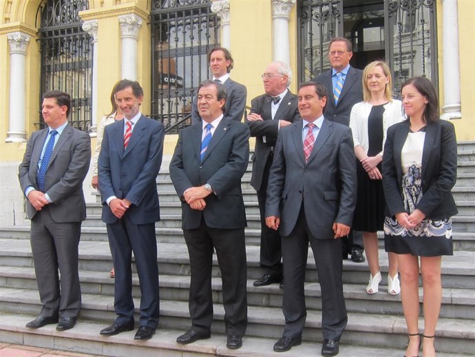 Gobierno Del Principado Presidido Por Álvarez-Cascos