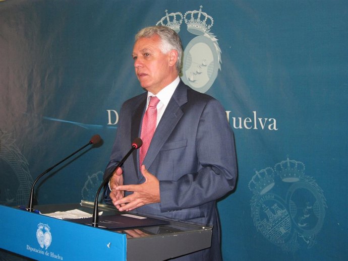 El Consejero De Gobernación Y Justicia, Francisco Menacho.