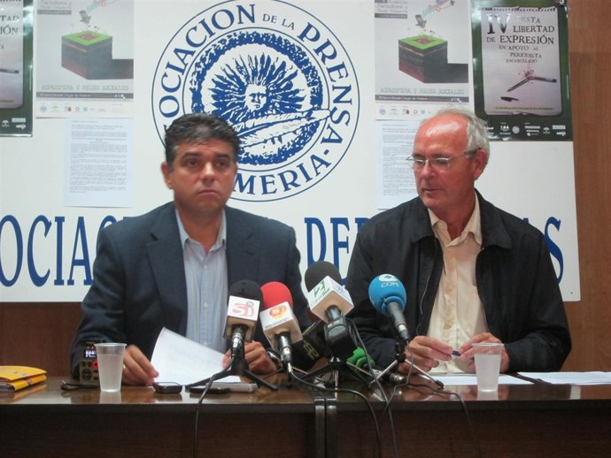 Cazrola Y Casero En Rueda De Prensa En Almería