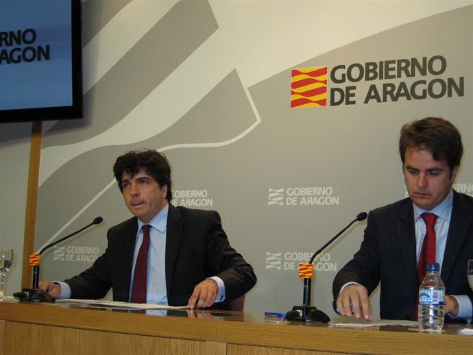 Mario Garcés Y Roberto Bermúdez De Castro Comparecen Tras El Consejo De Gobierno