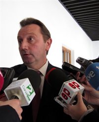 Recio respeta acciones de sindicatos para otoño pero insta a poner todos de su parte para alcanzar soluciones