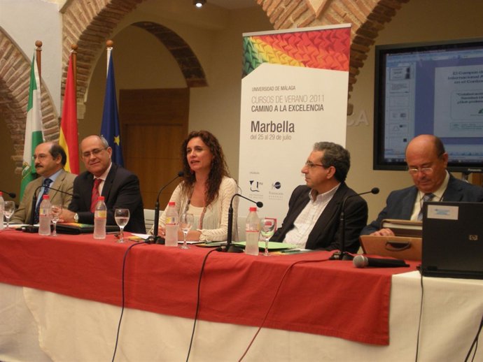 La Consejera Montero En Los Cursos De Verano De La UMA