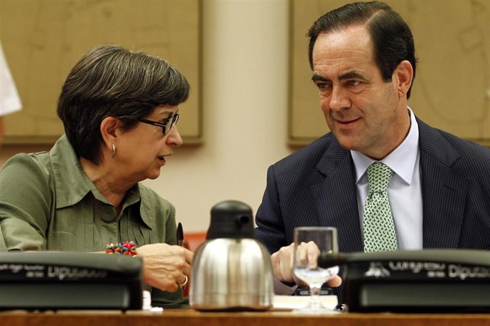 Teresa Cunillera Y José Bono