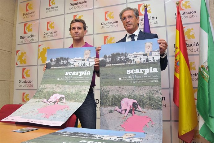 Sánchez Y Pineda Con El Cartel De Scarpia