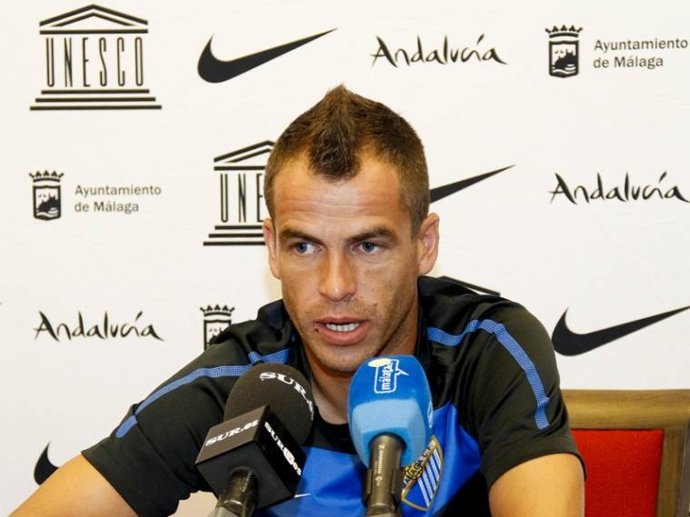 Duda Contesta A Las Preguntas De Los Medios En Holanda