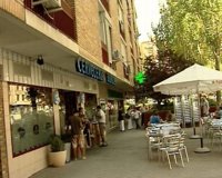 Vecinos del presunto autor de la muerte de su madre en Hortaleza dicen que estaba "drogado o borracho"