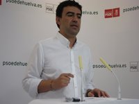 Jiménez (PSOE-A) subraya la "trascendencia" de la reunión entre Griñán y Rubalcaba, que fijan el empleo como "prioridad"