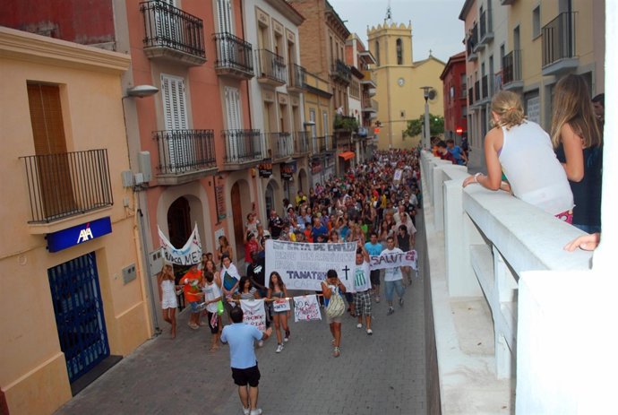 Vecinos De Castellbisbal Protestan Por El Cierre De Las Urgencias Sanitarias