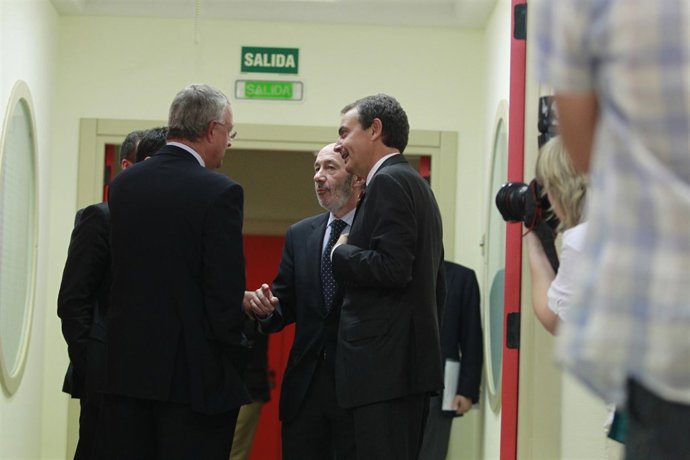 Zapatero Y Rubalcaba Coinciden En La Fundación IDEAS