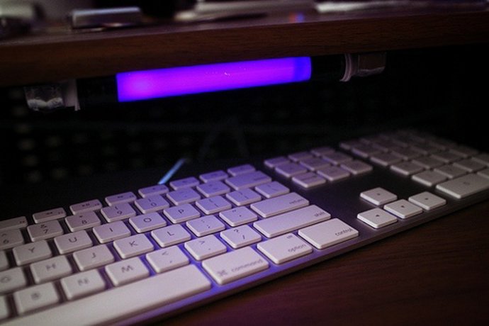 Recurso Teclado Con Luz Por Bacteriano CC Flickr