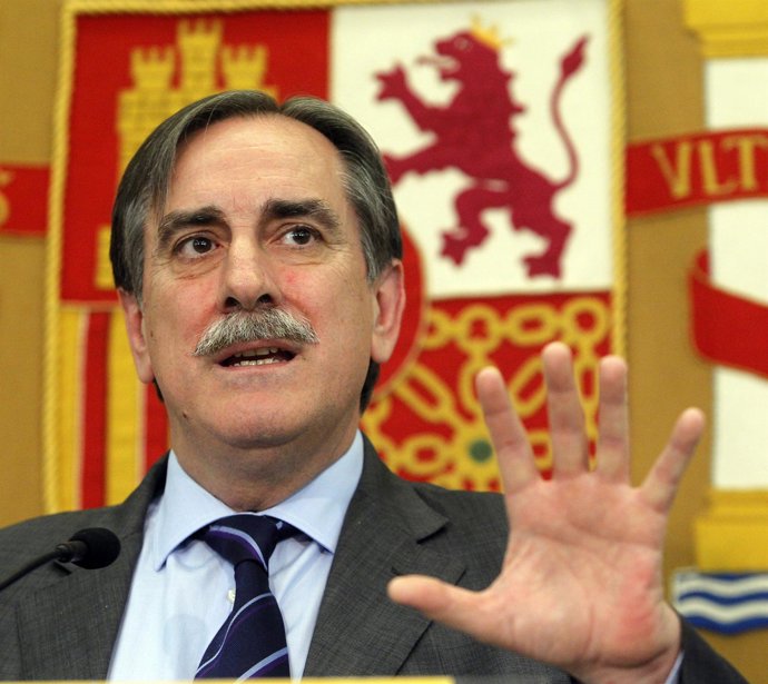 Ministro De Economía, Valeriano Gómez