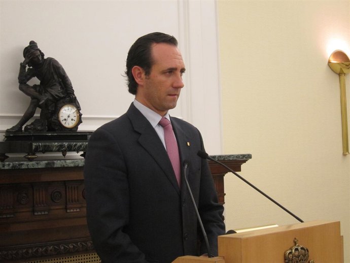 José Ramón Bauzá En El Ministerio De Economía Madrid